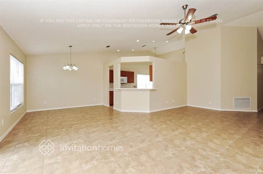 Building Photo - 9403 Posen Pl