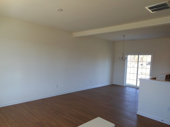 Building Photo - Start spring out right!