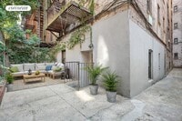 Building Photo - 29 W 84th St