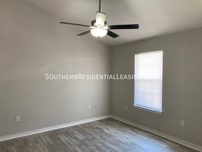 Building Photo - Freeport Village~~ by Southern