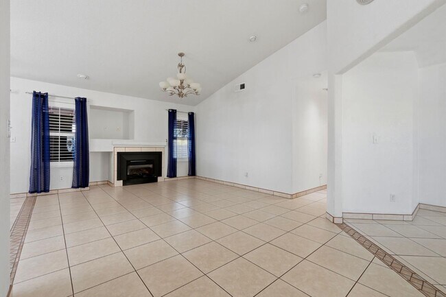 Building Photo - 3006 Mission Dr