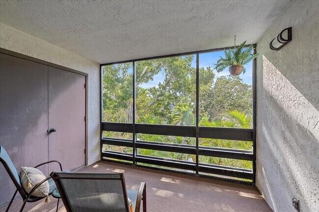 Building Photo - 618 Bayport Wy