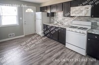 Building Photo - 4723 38th Ave