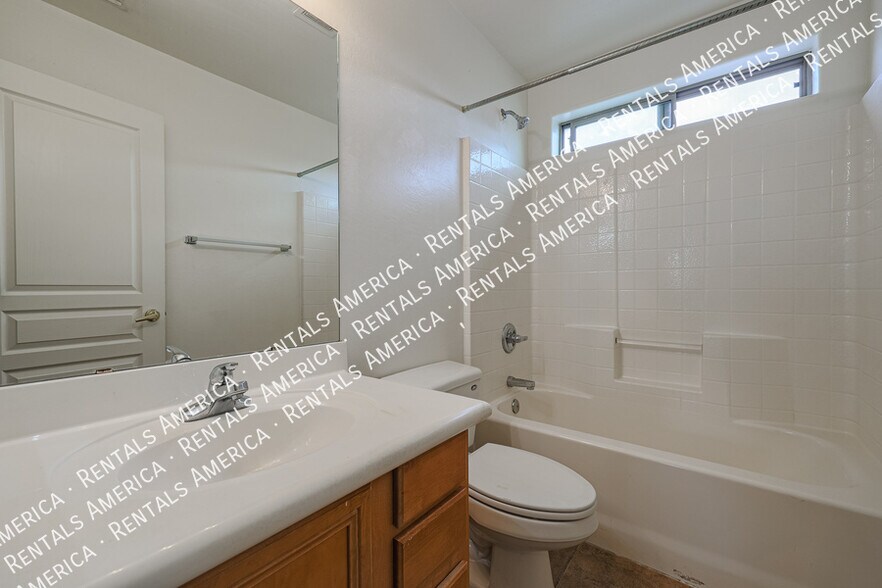 Building Photo - 7312 S 56th Ln