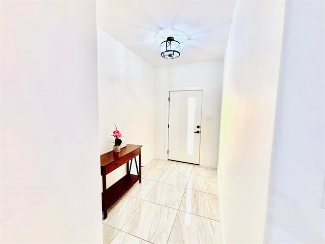 Building Photo - 5225 Anacahuita Dr