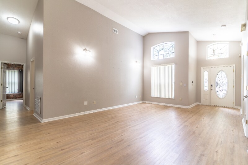 Building Photo - 102 Ivy Brook Ct