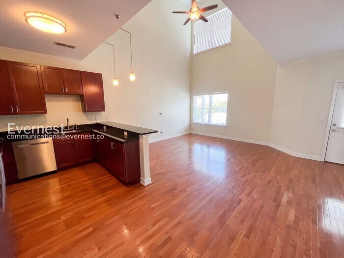 Building Photo - 221 Delmont St