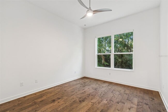 Building Photo - 6719 S Dauphin Ave