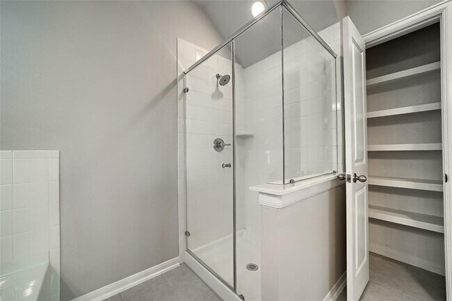 Building Photo - 157 Gamble Dr