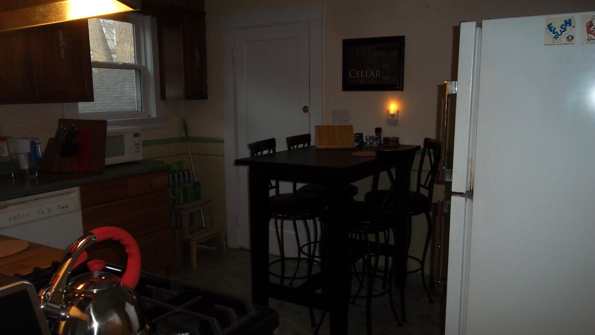 Eat in Kitchen - 33 Greycliff Rd