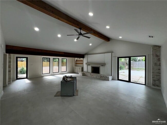 Building Photo - 24 Susan Dr