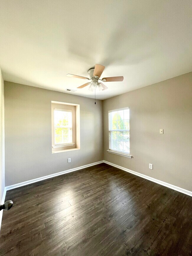 Building Photo - 4034 Remington Oaks Cir