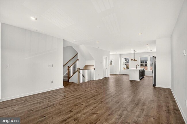 Building Photo - 20957 Bluebird Sq