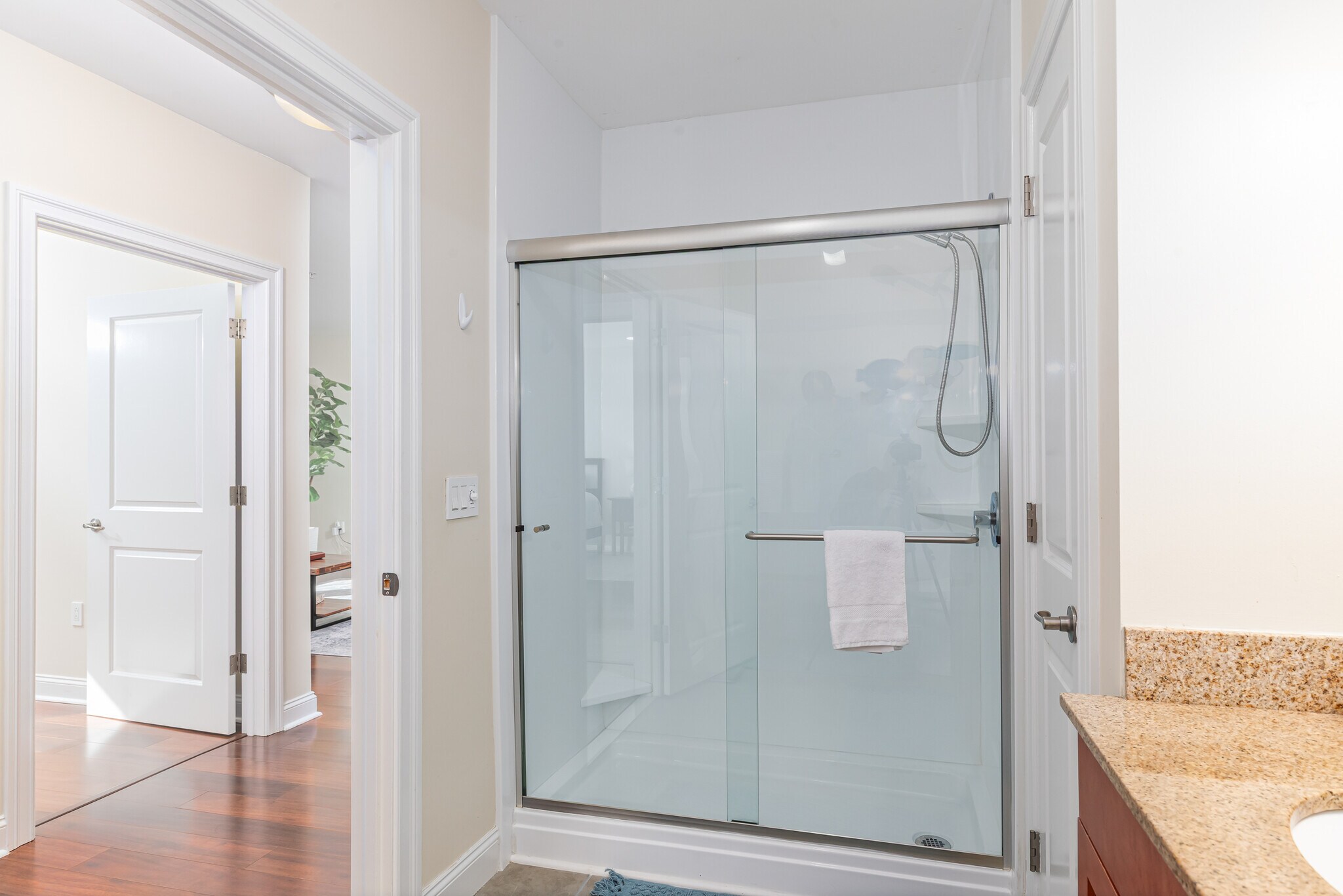 Building Photo - 4 Harvest Dr