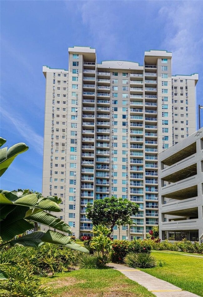 Building Photo - 1BD/1BA/1 Covered Parking