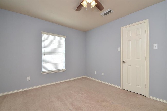 Building Photo - 21323 Grand Hollow Ln