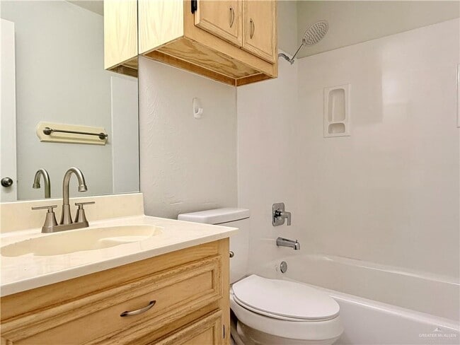 Building Photo - 35 West St