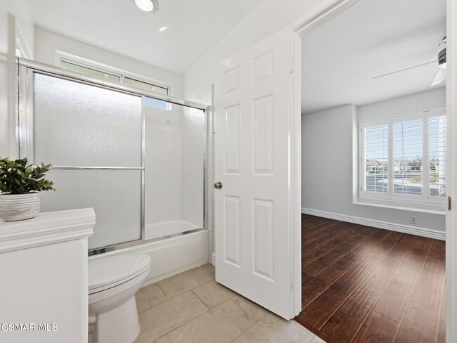 Building Photo - 1698 Ramona Dr