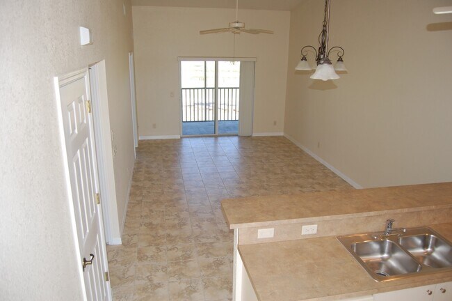 Building Photo - 1352 San Cristobal Ave