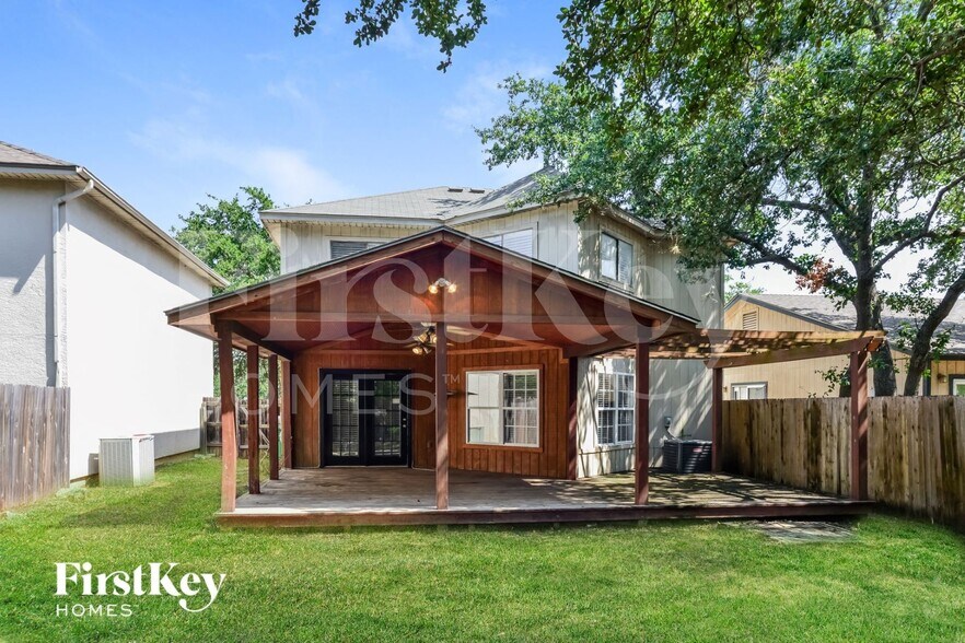 Building Photo - 13391 Greenstone