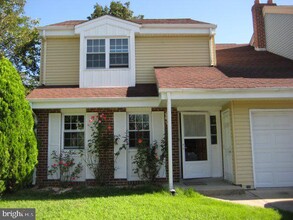 Building Photo - 111 Carleton Ln