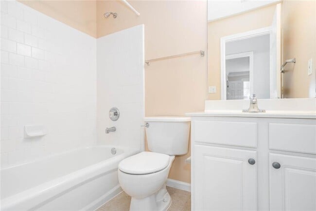 Building Photo - 380 Wittenridge Ct
