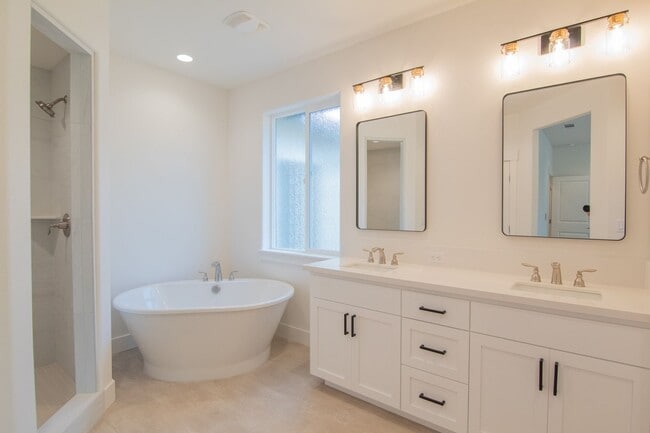 Building Photo - 3677 Nadal Dr