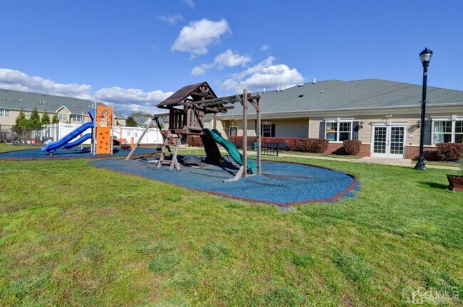 Building Photo - 843 Liberty Ct