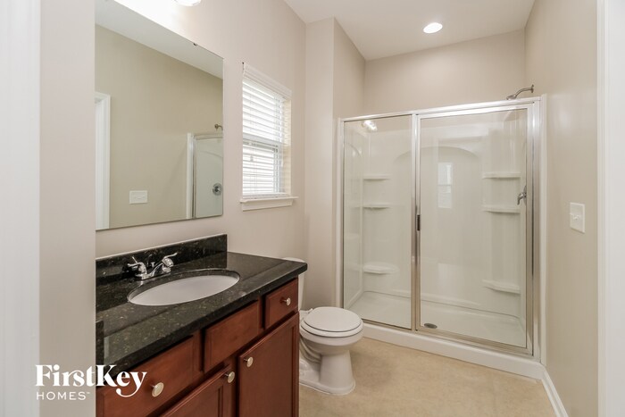 Building Photo - 323 Summergate Dr