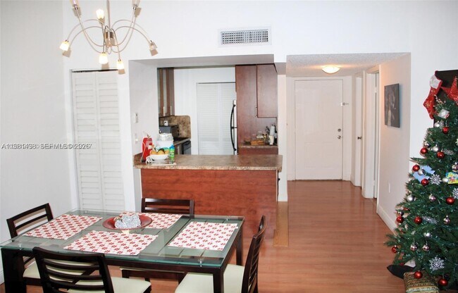 Building Photo - 20741 NE 4th Ct