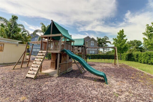 Building Photo - 4004 Foxtail Palm Ct