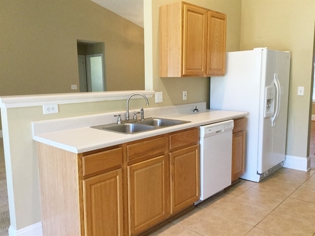 Building Photo - 4008 Edgeview Dr