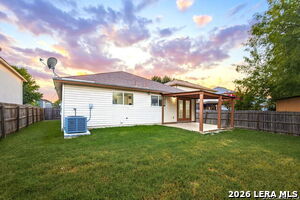 Building Photo - 618 Tres Caminos