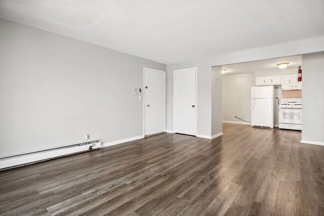Building Photo - 2500 Mark Thomas Ln