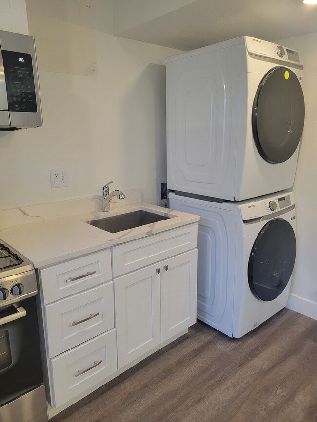 Building Photo - 116 E 730 N