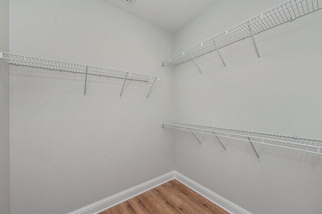 Building Photo - 4 Bedroom In Niceville!