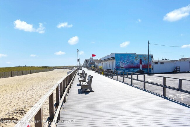 Building Photo - 120 Randall Ave