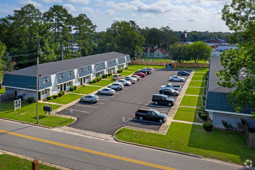Aerial of Amelia West - Amelia West Townhomes