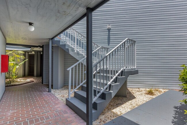 Building Photo - 3905 Atrium Dr