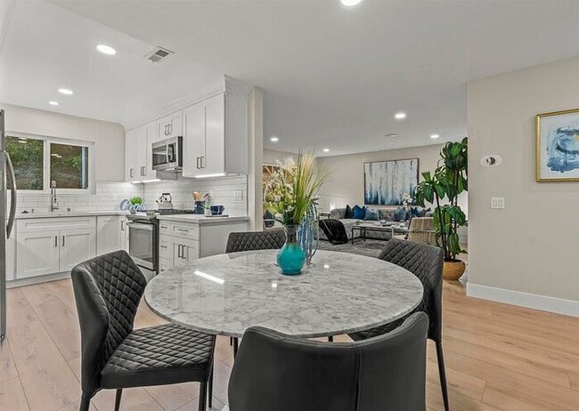 Building Photo - Get ready to fall head over heels for your...