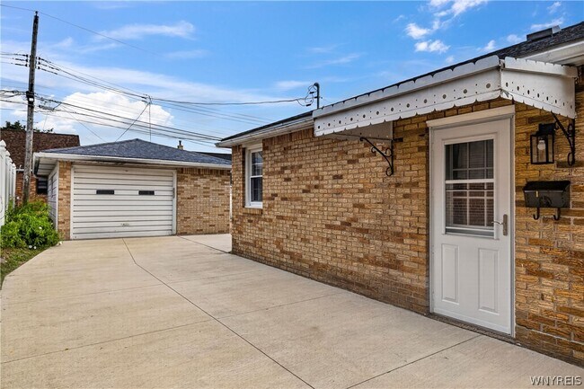 Building Photo - 28 Parkview Terrace
