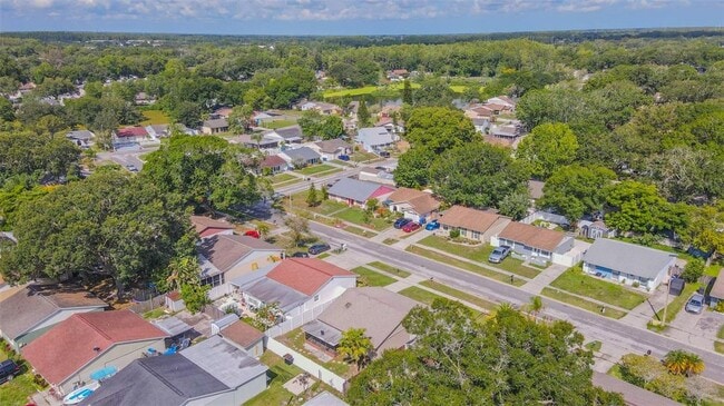 Building Photo - 16017 Woodpine Dr