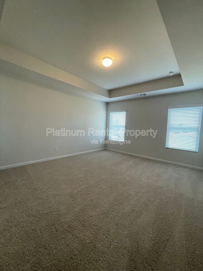 Building Photo - 74 Hampton Rdge Wy