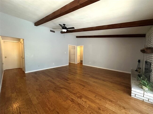 Building Photo - 5300 Suburban Dr