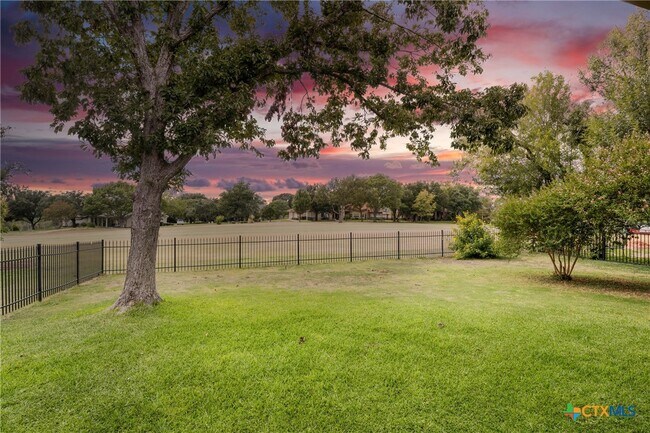 Building Photo - 4512 Sunflower Ln
