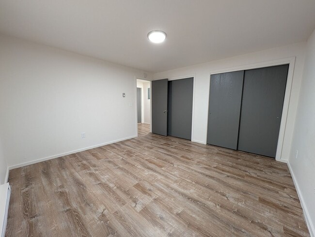 Building Photo - 1212-1214 E Boyd Ave