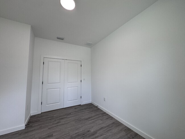 Building Photo - 1223 Koltenborn Rd