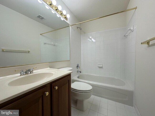 Building Photo - 43115 Forest Edge Square