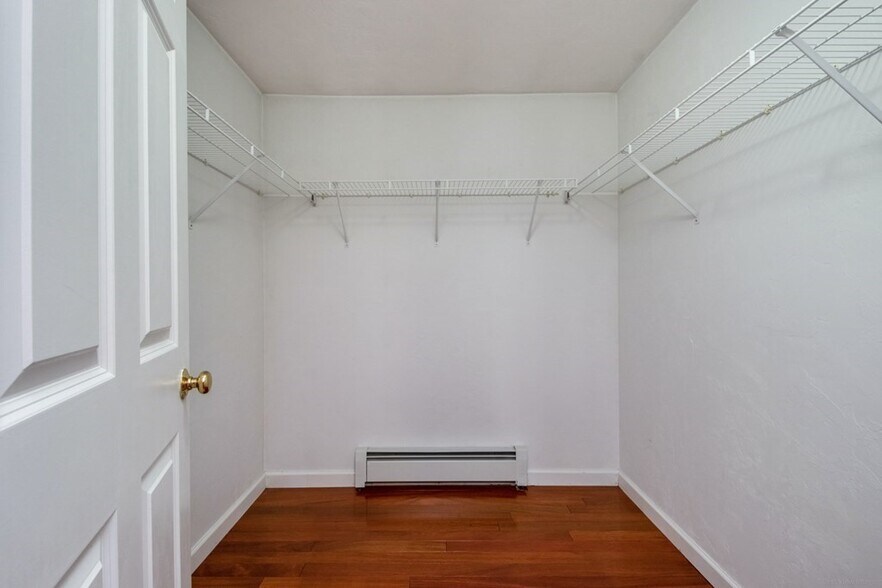 Building Photo - 18 Ladyslipper Dr