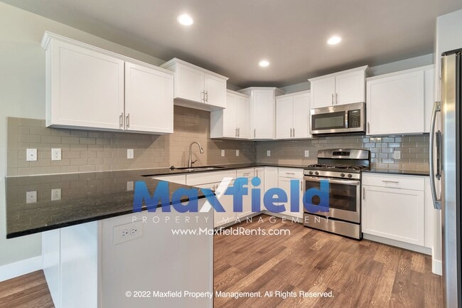 Building Photo - Immaculate 3BD, 3 BA, 2GA Draper townhome with super fast fiber internet